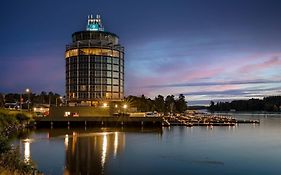 Clarion Lakeside Inn & Conference Centre